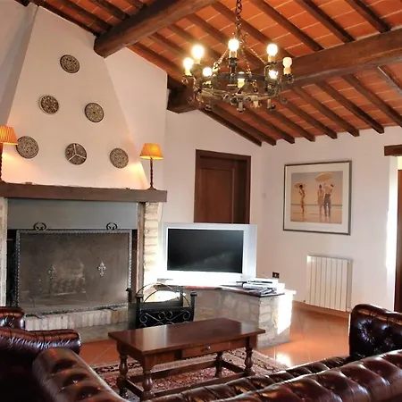 Vaiano Sleeps 14 Pool Wifi 度假居 帕西亚诺