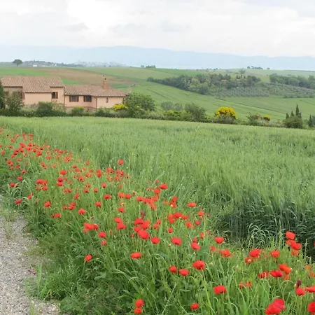 Vaiano Sleeps 14 Pool Wifi Holiday home Paciano